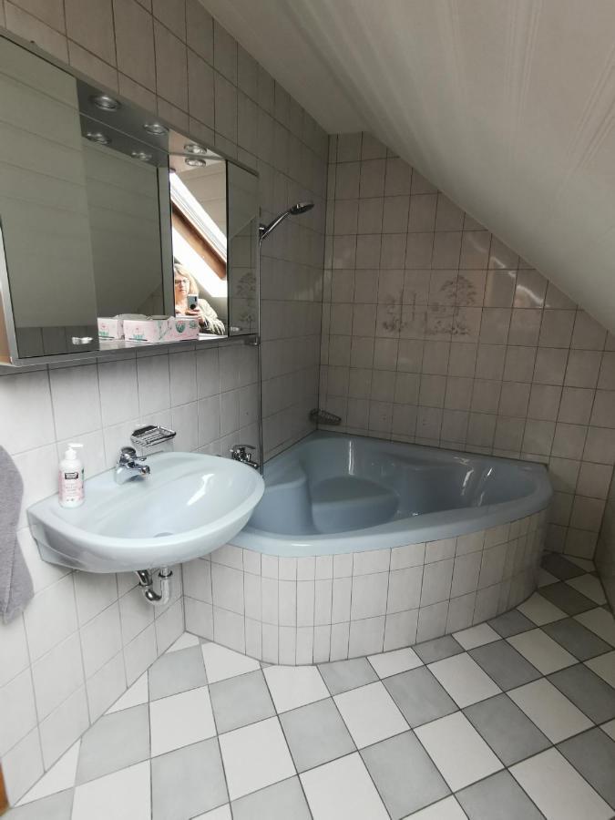 Appartamento Zur Langen Heide Hildburghausen Esterno foto